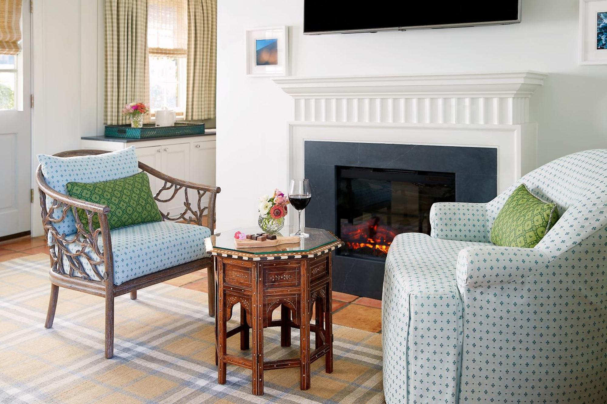Lake Austin Spa Resort Room photo