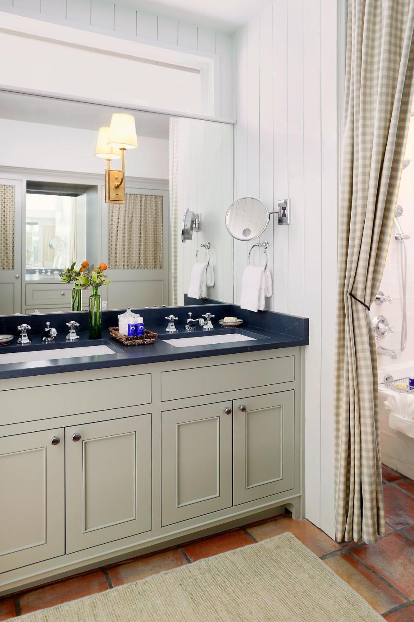Lake Austin Spa Resort Room photo