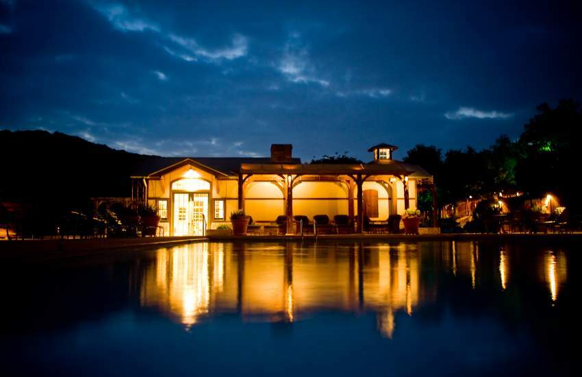 Lake Austin Spa Resort Exterior photo